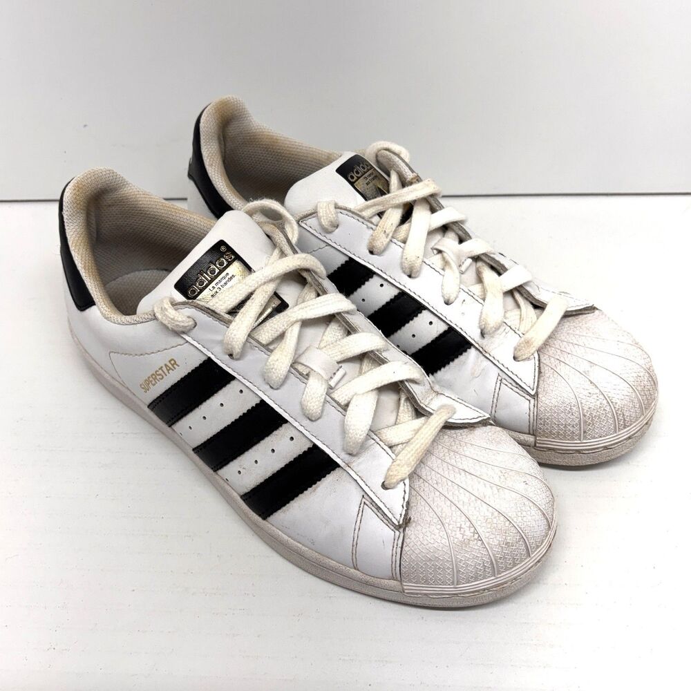 Adidas Superstar LowTop White Black Athletic Shoes Sneakers C77153 Womens Size 8